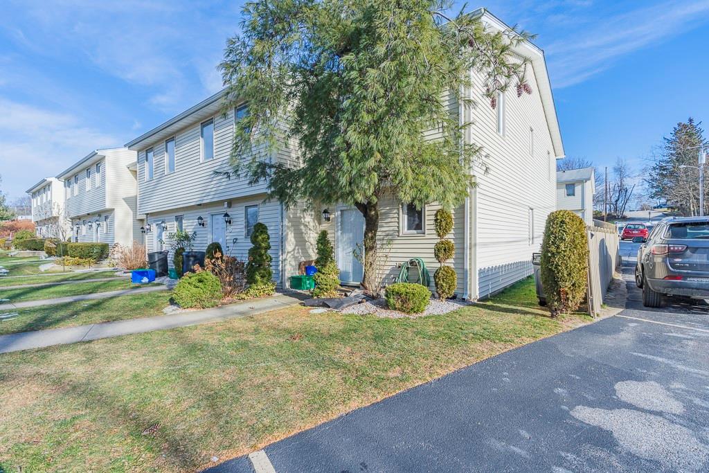 33 Dale AV,Unit#J Johnston RI 02919
